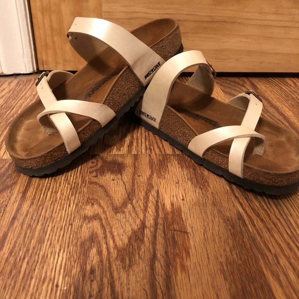 Birkenstock Mayari sandals!